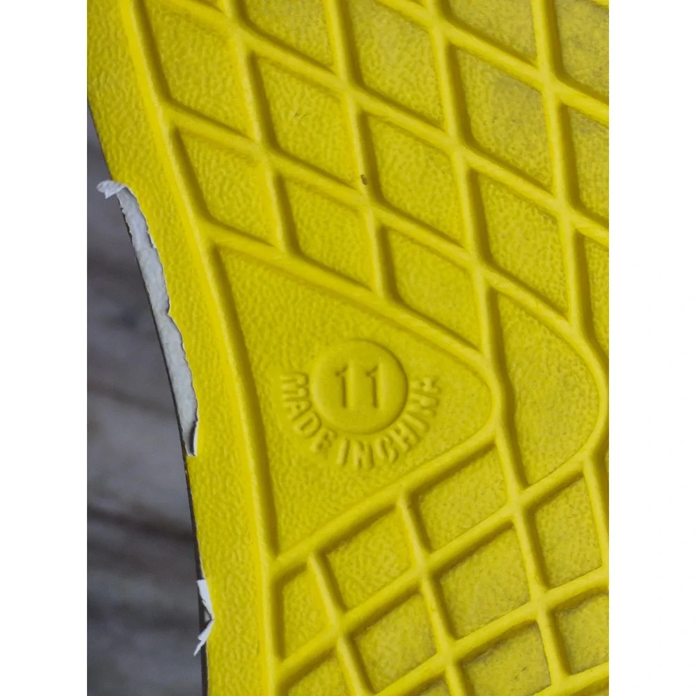 Disney Stitch Yellow EVA Foam Slip On Water Shoes Clogs Kids Size 11 Lilo Stitch